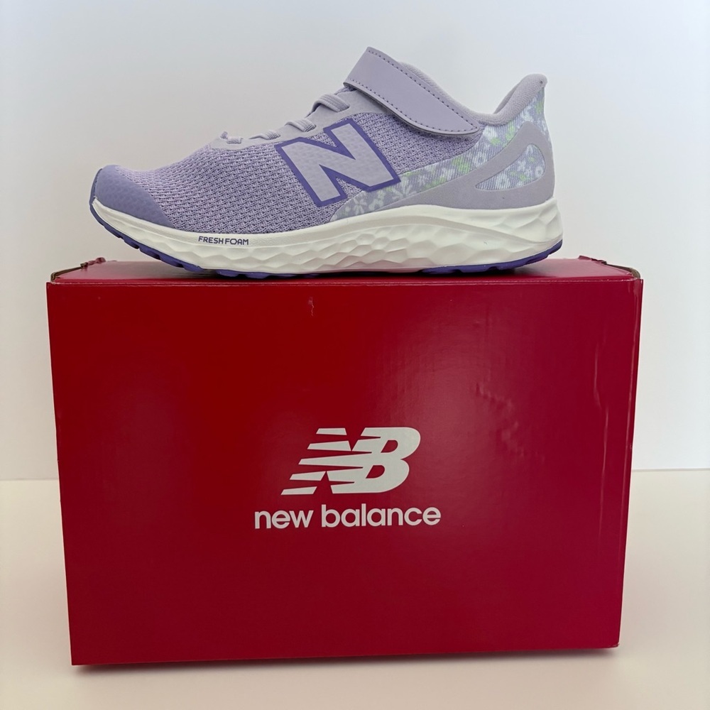 Kids New Balance Fresh Foam Arishi Sneakers Shoes 2 1/2 WIDE Brand New In Box